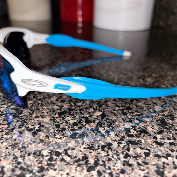 Oakley Flak 2.0 Deep Water Polarized sunglasses - Picture 2 of 6